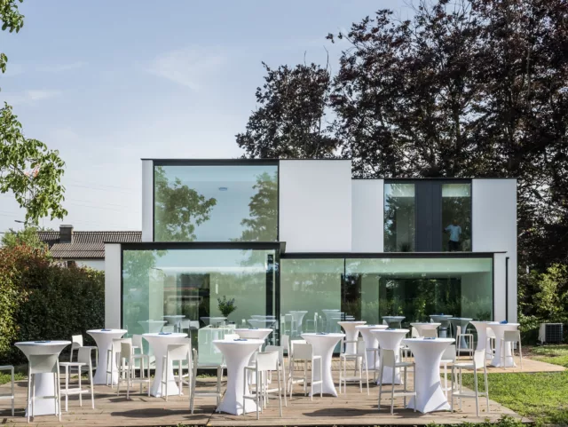 Massimmo Villa Cecilia moderne villa nieuwbouw aluminium buitenschrijnwerk glas achtergevel